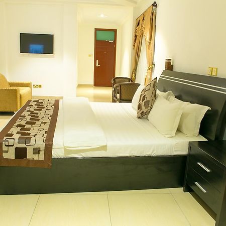 Cofkans Hotel Obuasi Экстерьер фото