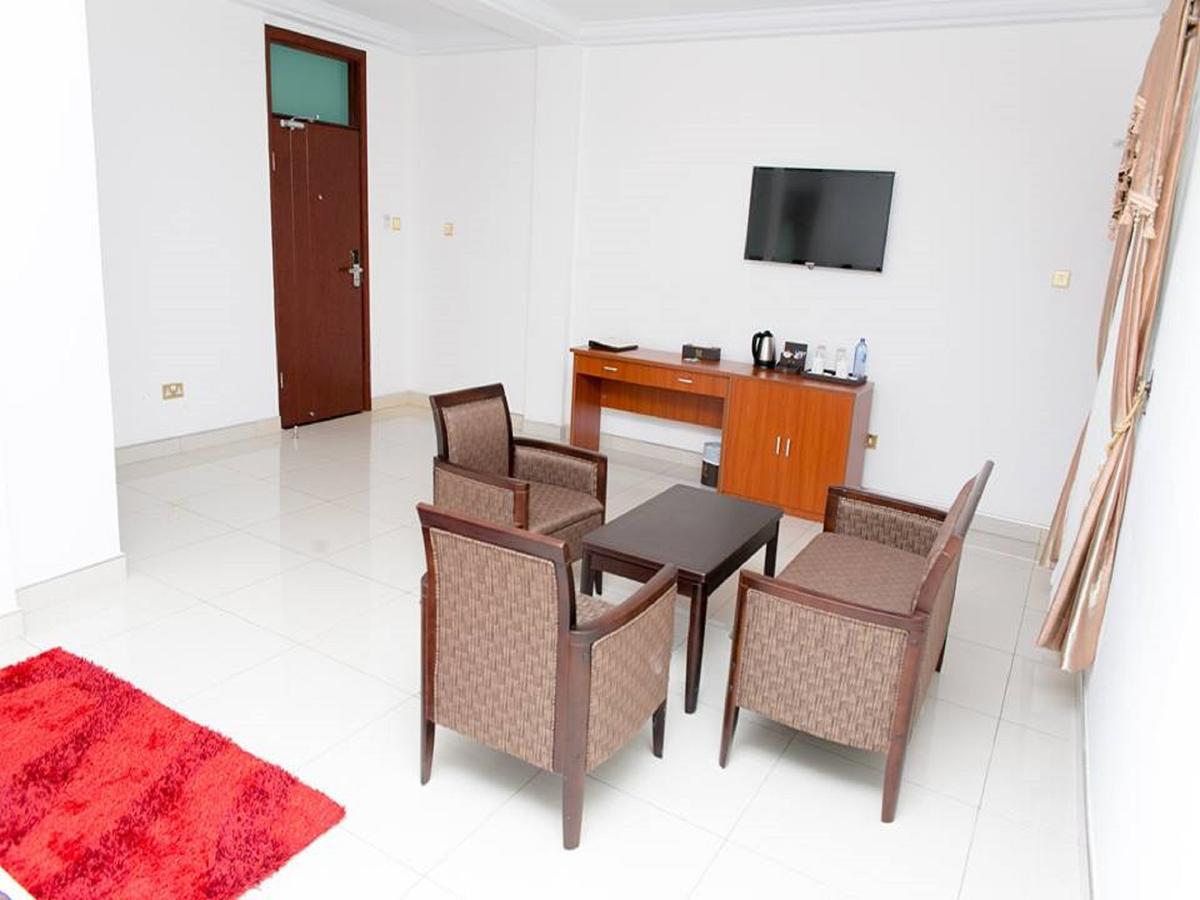 Cofkans Hotel Obuasi Экстерьер фото