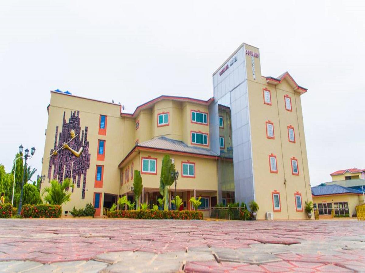 Cofkans Hotel Obuasi Экстерьер фото